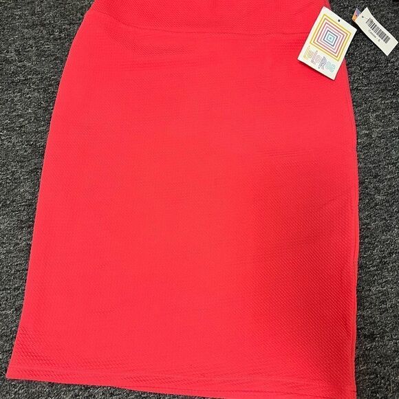 LULAROE CASSIE AND MORE SKIRTS 5 SMALL - Picture 5 of 6